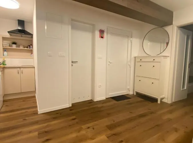 Jolly -center Bright At Tartini Square アパート *